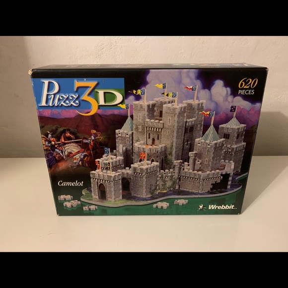 Milton Bradley Puzz3D Camelot Castle 620 Pieces - Picture 1 of 4